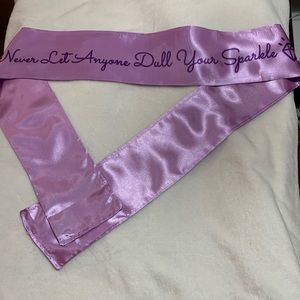 Edge Scarves!   Protect your hair line with silk!